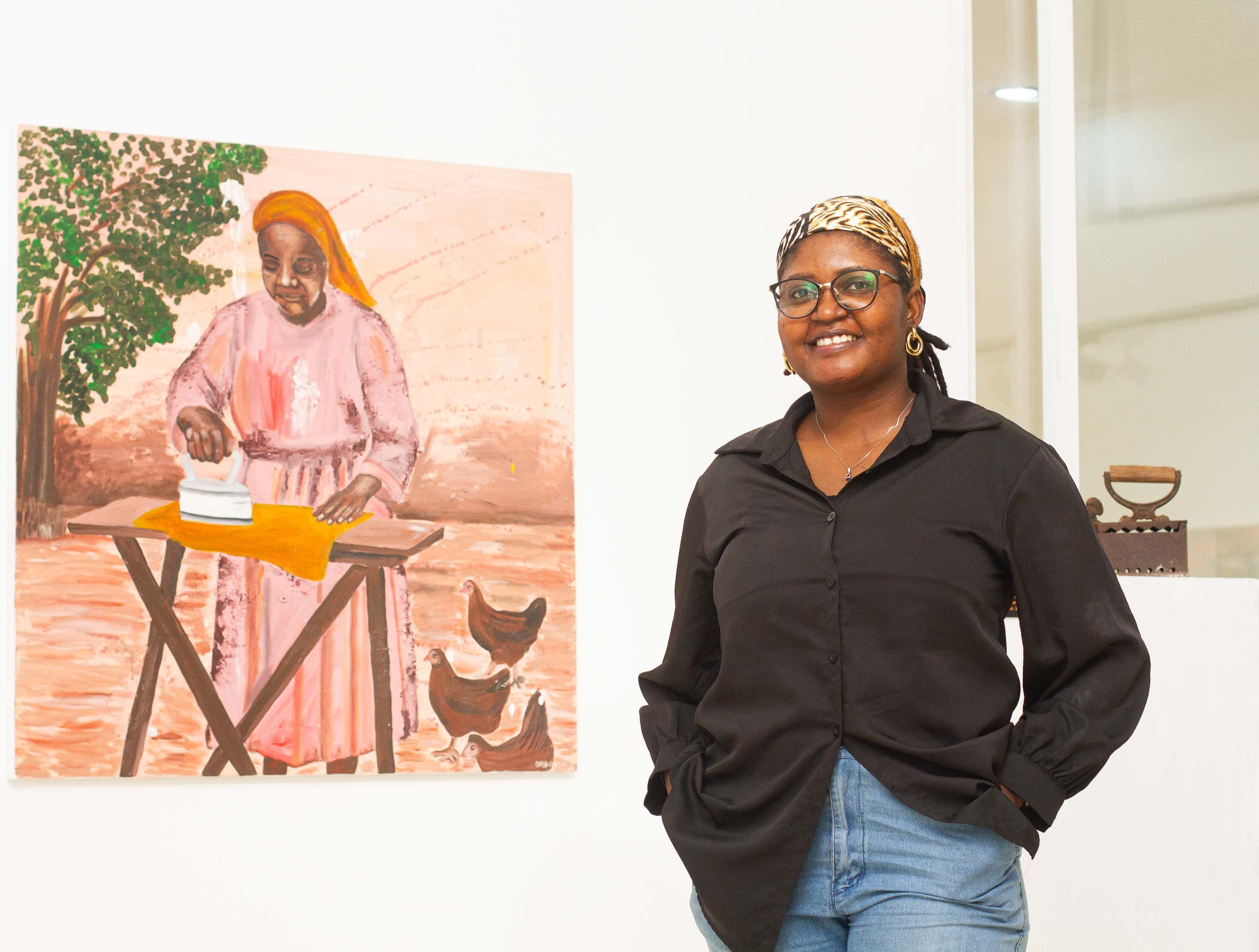 Os ‘Arquivos Domésticos’ de Oksanna Dias ‘suturados’ em exposição colectiva