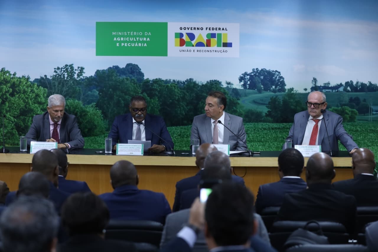 ‎Angola e Brasil negociam projecto agrícola de grande escala com investimento inicial de 124 milhões USD