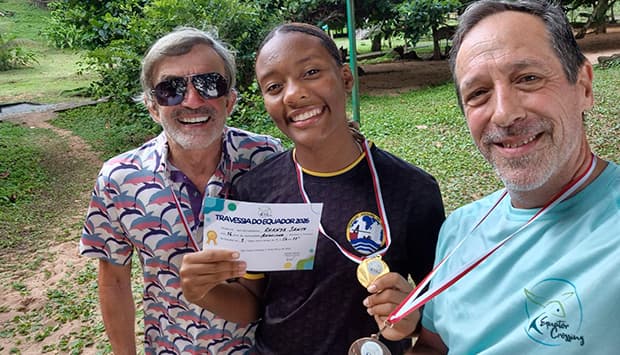 Natação: Angolana Rhanya Santo conquista medalha de ouro na Travessia do Equador