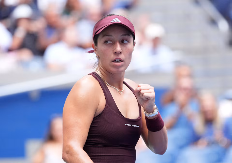Pegula leva “choque” no primeiro set, reage e elimina Fernandez no US Open