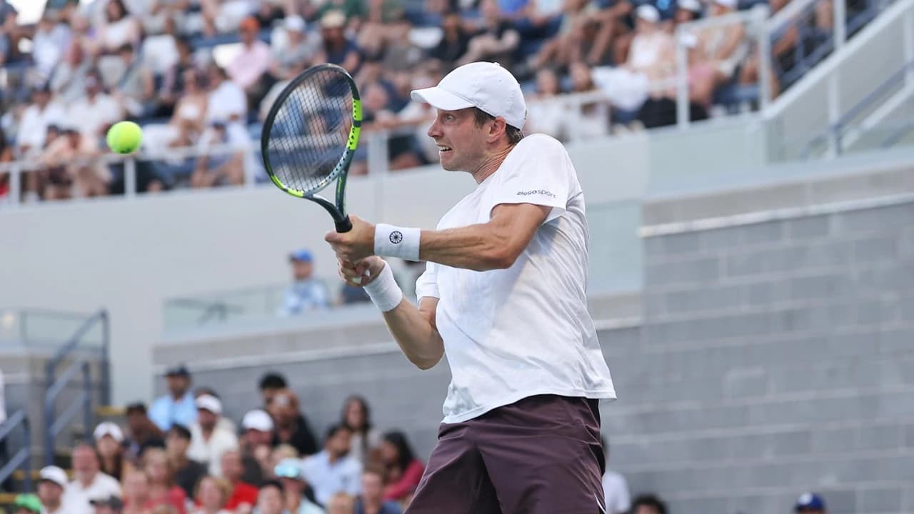 Van de Zandschulp salva match point, vira batalha de 5h13 e acaba com o sonho de Arthur Gea no US Open