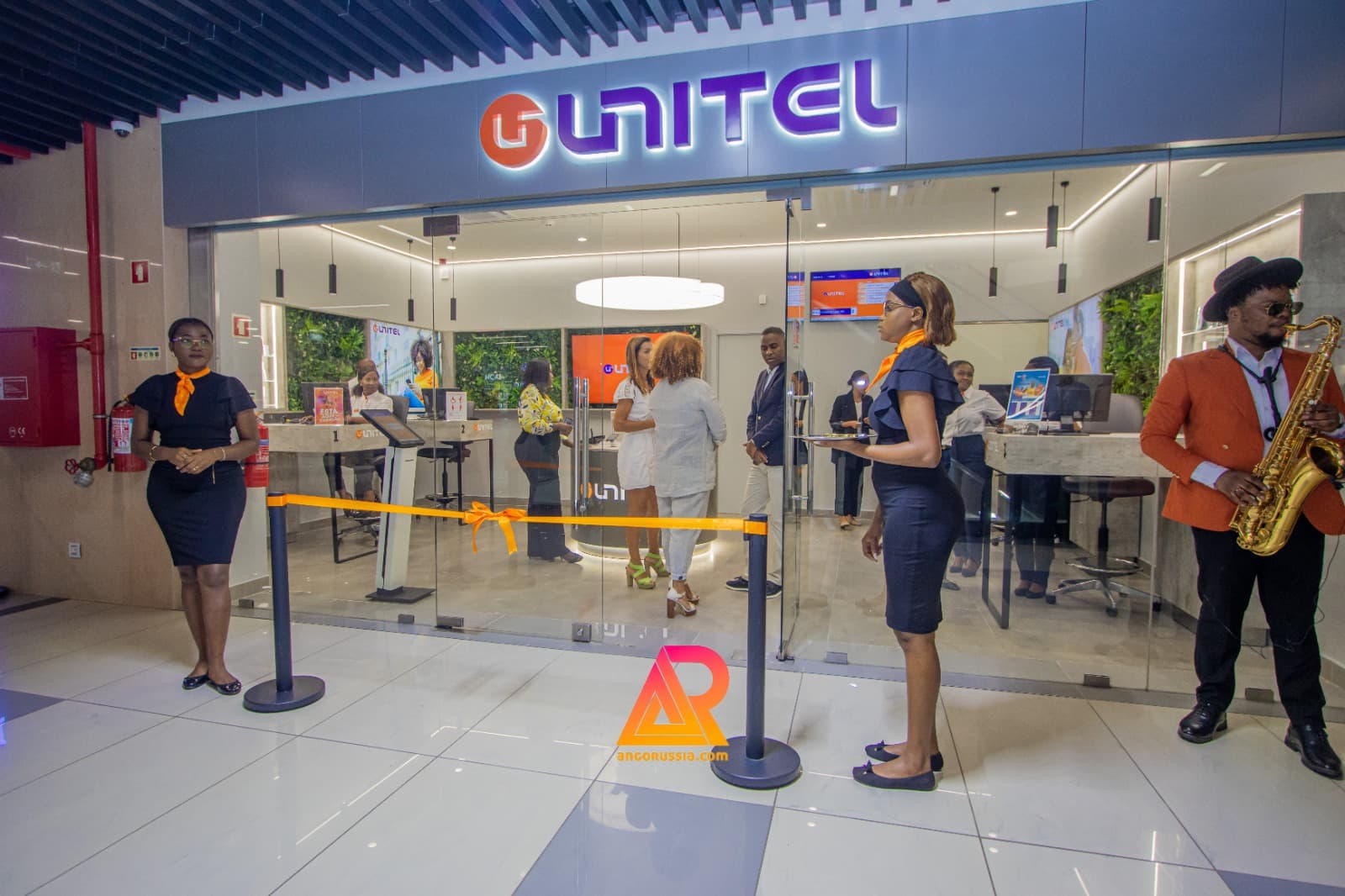 Acções da UNITEL fecham o primeiro dia em bolsa a Kz 47.100, após atingirem um máximo de Kz 50.050