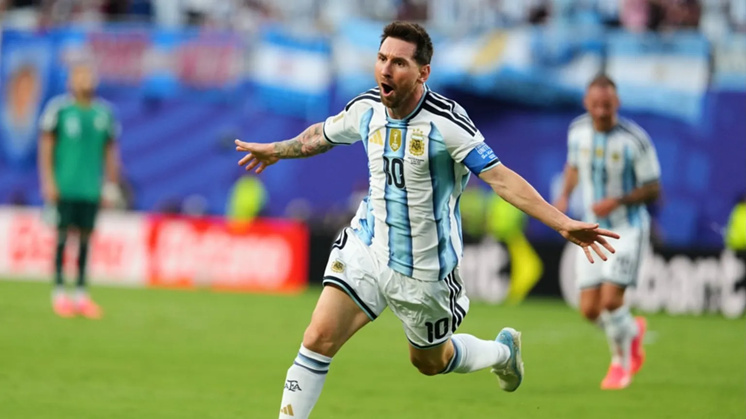 Aos 38 anos, Messi faz história com o primeiro hat-trick da carreira em Campeonatos do Mundo