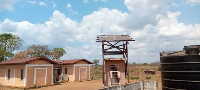 Energia solar começa a assegurar electricidade em cinco centros de saúde da Huíla