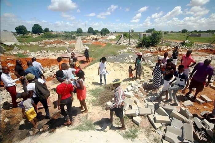 Demolições no Sequele deixam mais de 500 famílias sem casa; moradores relatam duas mortes